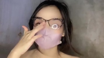 Jilat Remas Nenen Jumbo Kak Tiaraa Lagi Gatel Doi HOT51