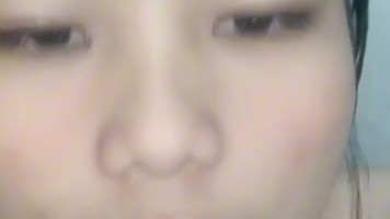 Mbak Vey Dientot Pacar Sambil Live Streaming