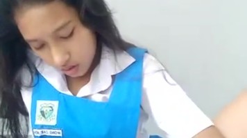 Cewek  Swasta Colmek Kagak Nahan Sange