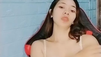 Gunie Pamer Uting Remas Susu Body Menggoda